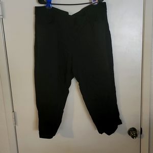 Capri pants